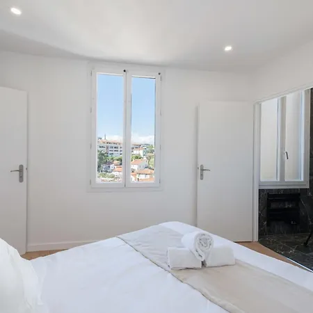 1-br Near The Center Appartamento