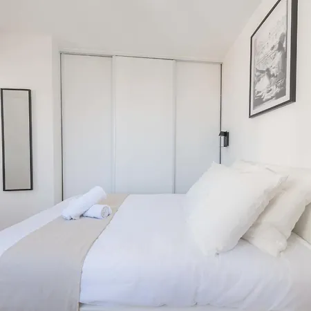 Appartamento 1-br Near The Center *