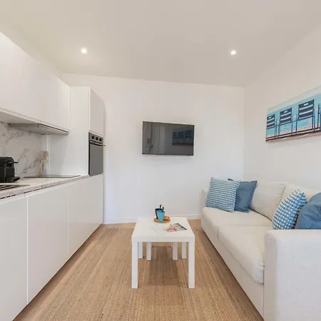 1-br Near The Center Appartamento *